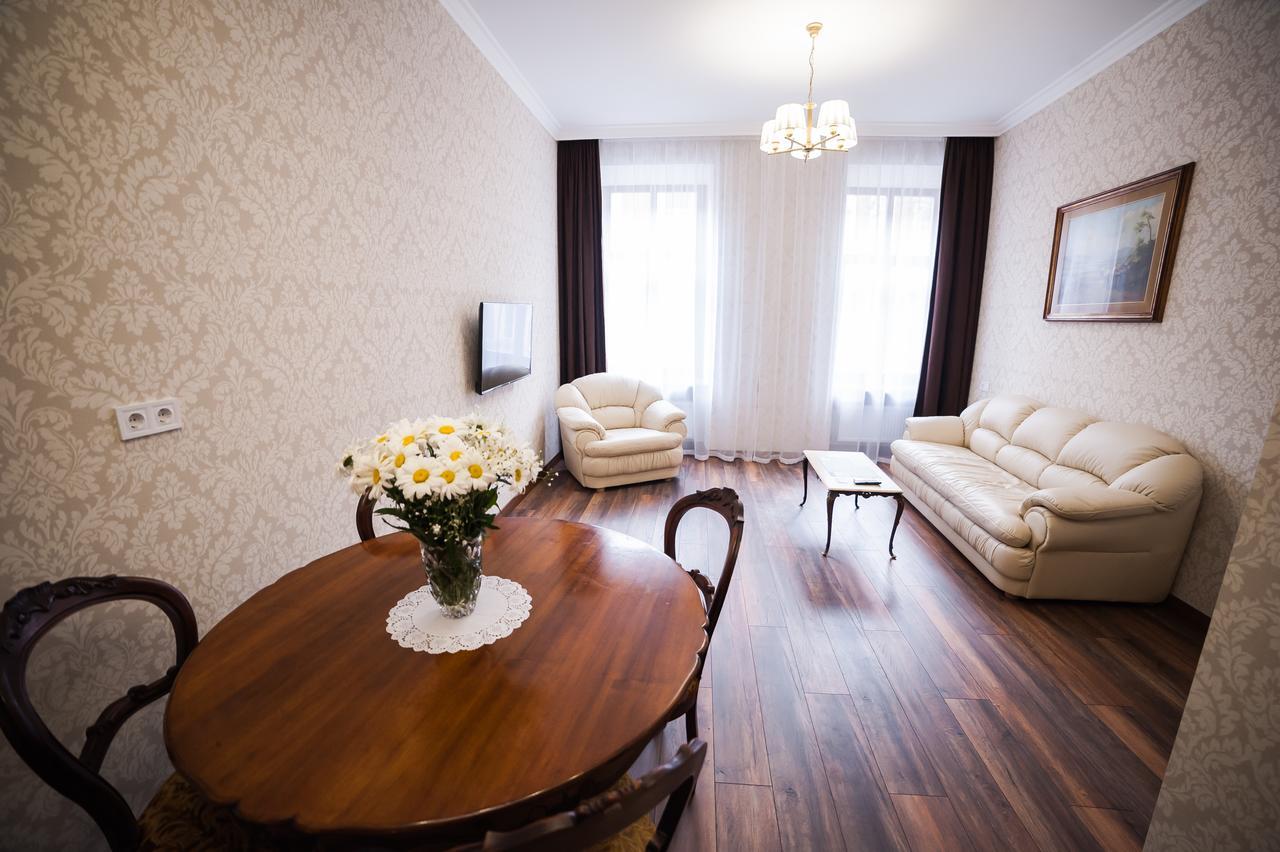 Asao-Apartments Walking Center Zone Lviv Ngoại thất bức ảnh